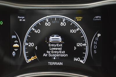 2015 Jeep Grand Cherokee High Altitude Sport Utility  4X4 Overland 4dr SUV!**APPOINTMENT ONLY**Back Up Camera! Blind Spot Monitor! Select-Terrain Drive Modes! Heated Leather Seats! Navi! Power Liftgate! - Photo 17 - Portland, OR 97266