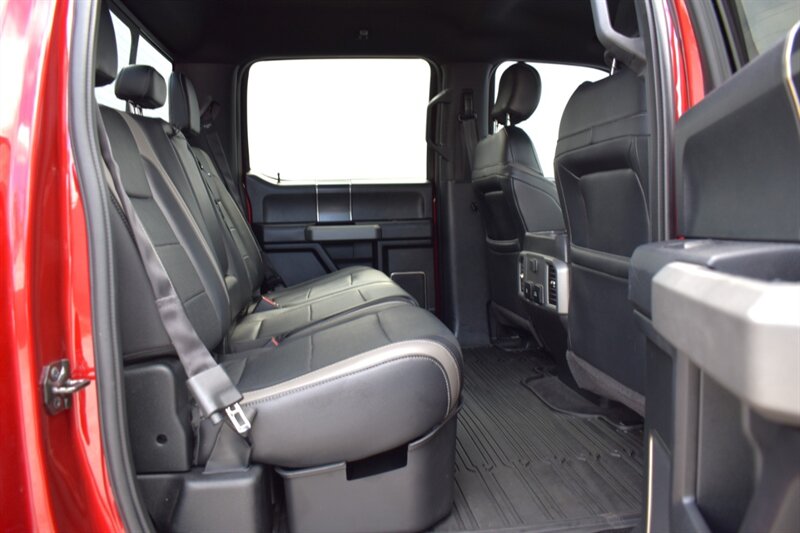2018 Ford F-150 Raptor 4x4 4dr SuperCrew 5.5 ft. SB**APPOINTMENT ONLY**Back Up Cam! Blind Spot Monitor! Lane Assist! Park Assist! Navi! Tow Pkg! 2H/4A Auto/4H/4L! Apple CarPlay! Heated & Ventilated Leather Seats! - Photo 33 - Portland, OR 97266