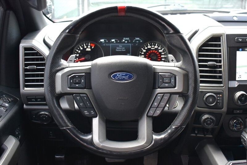 2018 Ford F-150 Raptor 4x4 4dr SuperCrew 5.5 ft. SB**APPOINTMENT ONLY**Back Up Cam! Blind Spot Monitor! Lane Assist! Park Assist! Navi! Tow Pkg! 2H/4A Auto/4H/4L! Apple CarPlay! Heated & Ventilated Leather Seats! - Photo 14 - Portland, OR 97266