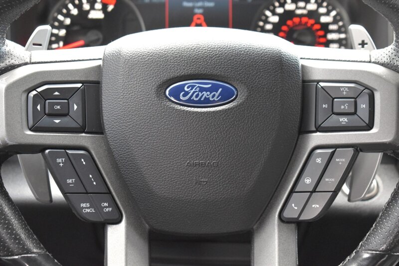 2018 Ford F-150 Raptor 4x4 4dr SuperCrew 5.5 ft. SB**APPOINTMENT ONLY**Back Up Cam! Blind Spot Monitor! Lane Assist! Park Assist! Navi! Tow Pkg! 2H/4A Auto/4H/4L! Apple CarPlay! Heated & Ventilated Leather Seats! - Photo 15 - Portland, OR 97266