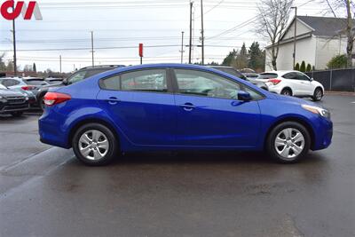 2017 Kia Forte LX  4dr Sedan! Bluetooth! Keyless Entry! Spacious Trunk & Cabin! - Photo 6 - Portland, OR 97266