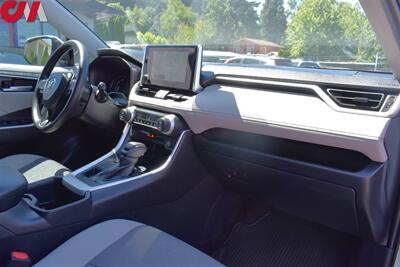 2025 Toyota RAV4 XLE  AWD 4dr SUV**BY APPOINTMENT ONLY**Toyota Safety Sense 2.5! Back Up Cam! Lane Assist! Blind Spot Monitor! Bluetooth! Eco/Sport/Mud/Snow-Drive Modes! Roof Rack! All Weather Floor Mats! - Photo 12 - Portland, OR 97266