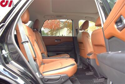 2022 Nissan Pathfinder Platinum  AWD 4dr SUV! 3rd Row Seats! 360 View Camera! Heated & Ventilated Leather Seats! Navigation! Wireless Charging! Pano-Sunroof! Roof Rack! Tow Pkg! - Photo 27 - Portland, OR 97266