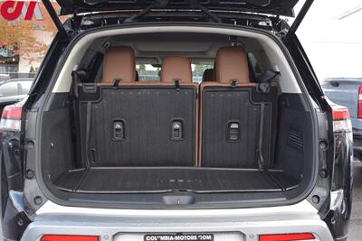 2022 Nissan Pathfinder Platinum  AWD 4dr SUV! 3rd Row Seats! 360 View Camera! Heated & Ventilated Leather Seats! Navigation! Wireless Charging! Pano-Sunroof! Roof Rack! Tow Pkg! - Photo 29 - Portland, OR 97266