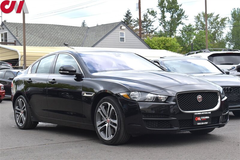 2017 Jaguar XE 35t Premium  4dr Sedan  Heated Steering & Leather Seats! Navigation! Bluetooth! Comfort, Dynamic, Eco, & Rain Ice Snow Drive Modes! Back-Up Cam!