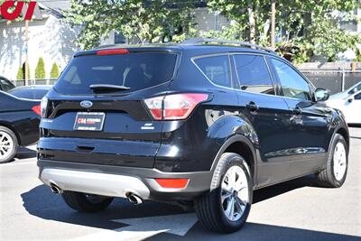 2018 Ford Escape SE  AWD SE 4dr SUV! Back-Up Camera! Remote Keyless Entry! Front Heated Seats! Smartphone Interface! Roof Rails! Moon-Roof! - Photo 5 - Portland, OR 97266