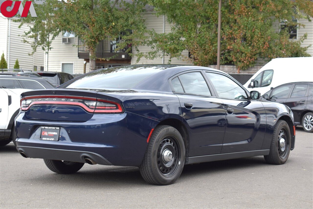 2017 Dodge Charger photo 3