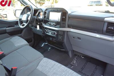 2023 Ford F-150 XLT  4X4 4dr SuperCrew 5.5 ft SB**BY APPOINMENT ONLY** Back Up Cam! Blind Spot Monitor! Lane Assist! Park Assist! Navigation! Apple CarPlay! Android Auto! Running Boards! Gator Tonneau Cover! Tow PKG! - Photo 11 - Portland, OR 97266