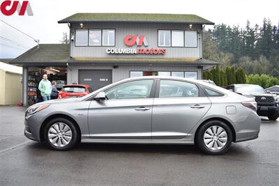 2017 Hyundai Sonata Hybrid SE  4dr Sedan **BY APPOINTMENT ONLY** Active Eco Mode! Bluetooth w/Voice Activation! Traction Control! Back-up Cam! Apple CarPlay! Android Auto! - Photo 9 - Portland, OR 97266