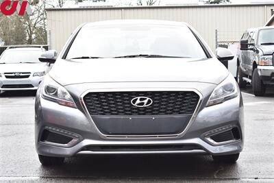 2017 Hyundai Sonata Hybrid SE  4dr Sedan **BY APPOINTMENT ONLY** Active Eco Mode! Bluetooth w/Voice Activation! Traction Control! Back-up Cam! Apple CarPlay! Android Auto! - Photo 7 - Portland, OR 97266