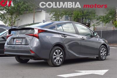 2022 Toyota Prius LE AWD-e 4dr Hatchback! 51 City MPG! 47 Hwy MPG! Toyota Safety Sense 2.0! Back Up Camera! Lane Assist! Blind Spot Monitor! Android Auto! Apple CarPlay! All Weather Floor Mats! - Photo 5 - Portland, OR 97266