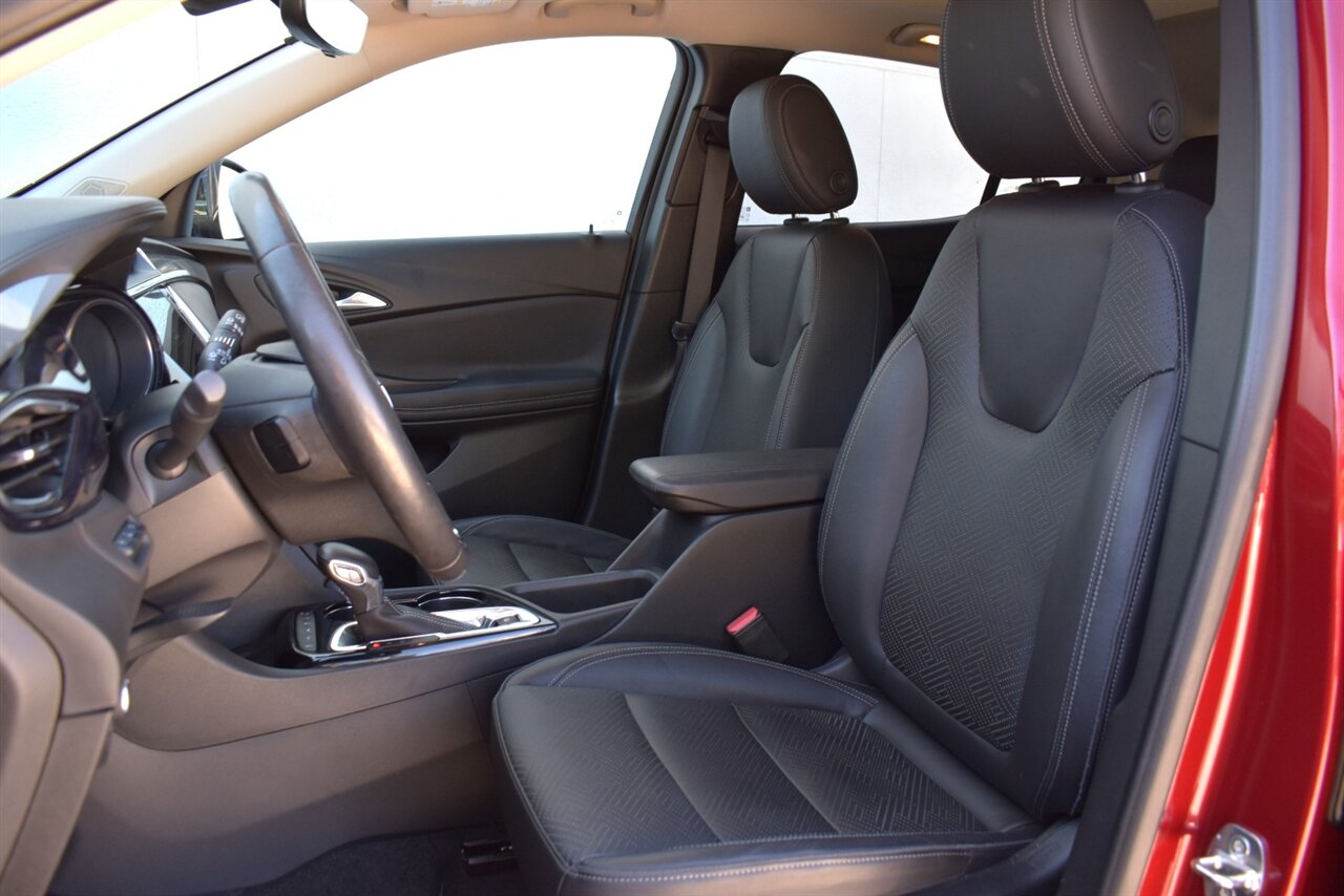 2020 Buick Encore GX Essence AWD 4dr Crossover! Blind Spot Assist! 360° Camera System! Parking Sensors! Lane Keeping Assist! Forward Collision Mitigation! Heated Steering Wheel! Apple CarPlay! Android Auto! Pano-Sunroof! - Photo 11 - Portland, OR 97266