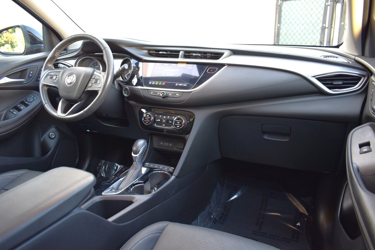 2020 Buick Encore GX Essence AWD 4dr Crossover! Blind Spot Assist! 360° Camera System! Parking Sensors! Lane Keeping Assist! Forward Collision Mitigation! Heated Steering Wheel! Apple CarPlay! Android Auto! Pano-Sunroof! - Photo 13 - Portland, OR 97266