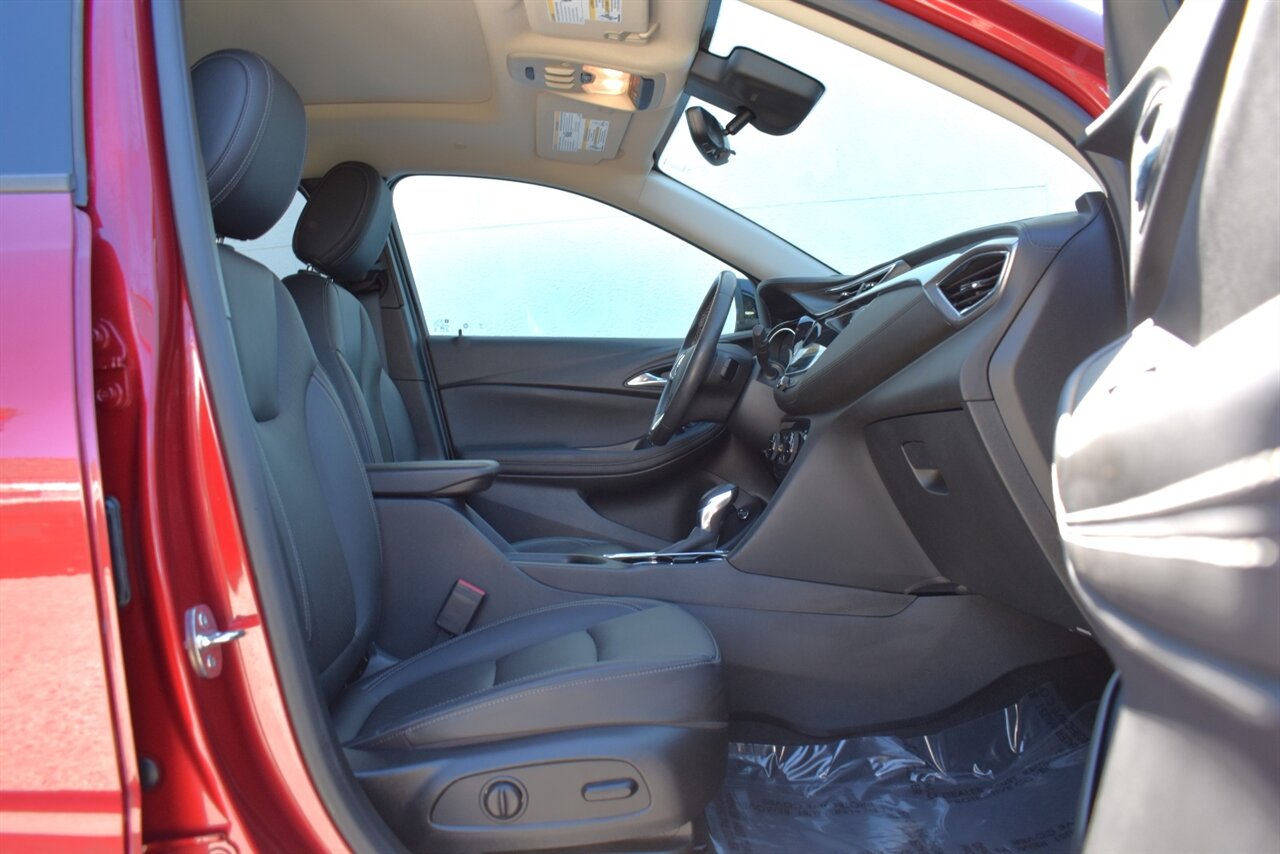 2020 Buick Encore GX Essence AWD 4dr Crossover! Blind Spot Assist! 360° Camera System! Parking Sensors! Lane Keeping Assist! Forward Collision Mitigation! Heated Steering Wheel! Apple CarPlay! Android Auto! Pano-Sunroof! - Photo 29 - Portland, OR 97266
