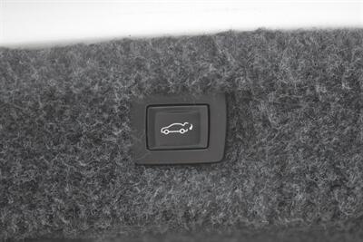 2017 Cadillac CT6 3.6L Premium Luxury  AWD 4dr Sedan**BY APPOINTMENT ONLY** Ariel View Camera! Parking Assist! Navigation! Bluetooth Connectivity! Heated & Ventilated Seats! Sport & Snow/Ice Drive Modes! Pano-Sunroof! - Photo 33 - Portland, OR 97266