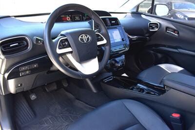 2017 Toyota Prius Four 4dr Hatchback**BY APPOINTMENT ONLY** Back Up Camera! Blind Spot Monitor w/Rear Cross Traffic Alert! Navigation! Bluetooth Connectivity! Heated Seats! - Photo 3 - Portland, OR 97266