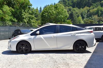 2017 Toyota Prius Four 4dr Hatchback**BY APPOINTMENT ONLY** Back Up Camera! Blind Spot Monitor w/Rear Cross Traffic Alert! Navigation! Bluetooth Connectivity! Heated Seats! - Photo 9 - Portland, OR 97266