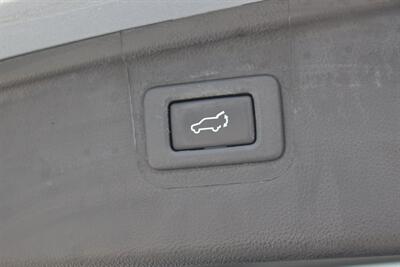 2018 Subaru Outback 2.5i Premium AWD 4dr Wagon! X-MODE! Up to 32 MPG Hwy! EyeSight Driver Assist! Adaptive Cruise Control! Blind Spot Monitor! Rear Cross-Traffic Alert! Heated Seats! Apple CarPlay & Android Auto! Backup Camera! - Photo 31 - Portland, OR 97266