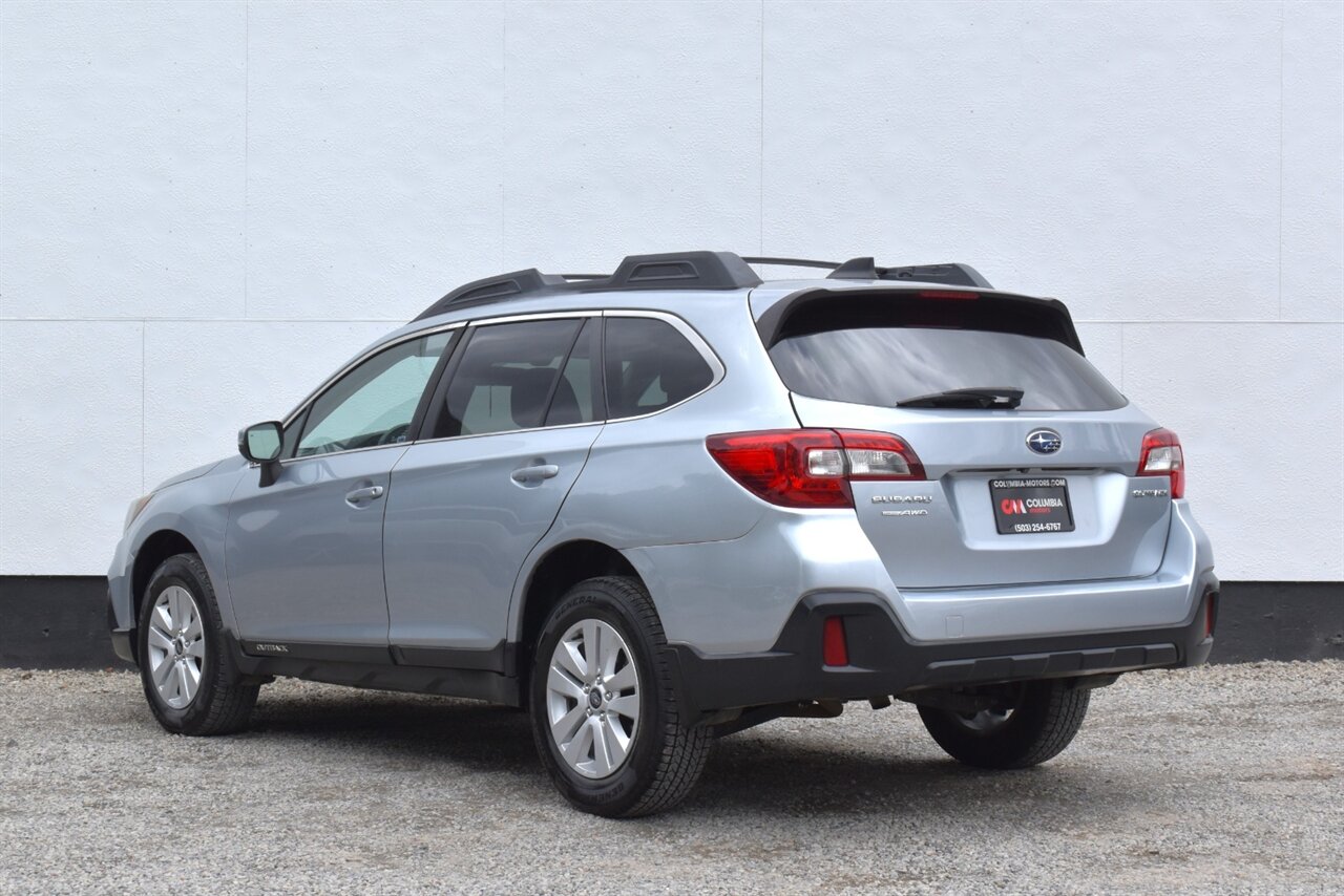 2018 Subaru Outback 2.5i Premium AWD 4dr Wagon! X-MODE! Up to 32 MPG Hwy! EyeSight Driver Assist! Adaptive Cruise Control! Blind Spot Monitor! Rear Cross-Traffic Alert! Heated Seats! Apple CarPlay & Android Auto! Backup Camera! - Photo 2 - Portland, OR 97266