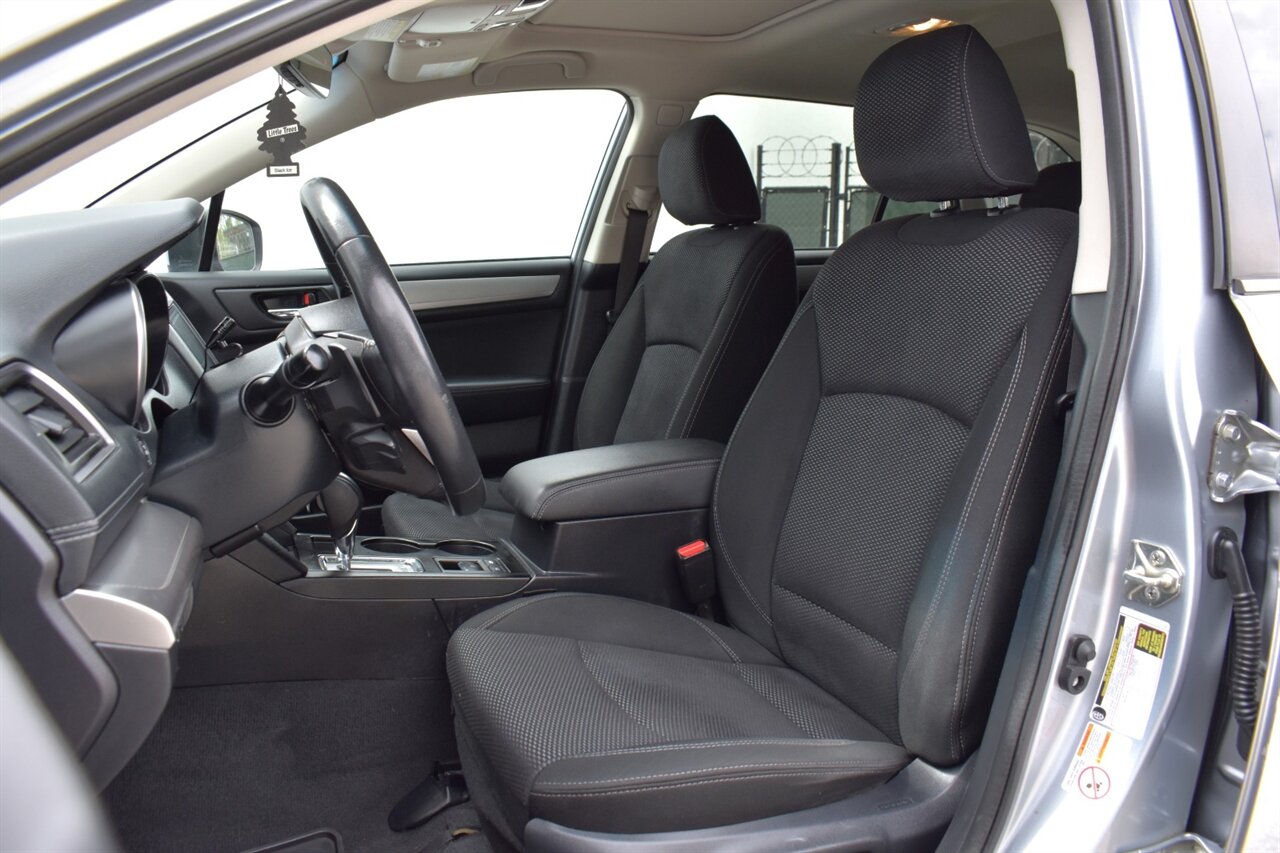 2018 Subaru Outback 2.5i Premium AWD 4dr Wagon! X-MODE! Up to 32 MPG Hwy! EyeSight Driver Assist! Adaptive Cruise Control! Blind Spot Monitor! Rear Cross-Traffic Alert! Heated Seats! Apple CarPlay & Android Auto! Backup Camera! - Photo 11 - Portland, OR 97266