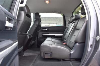 2015 Toyota Tundra SR5  4X4 4dr CrewMax Cab Pickup SB (5.7L V8)! Back Up Camera! Leather! 2WD/4HI/4LO! Tow Pkg! Tow-Haul Mode! Bluetooth Connectivity! Running Boards! - Photo 29 - Portland, OR 97266