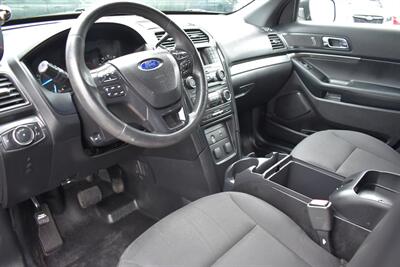 2017 Ford Explorer Police Interceptor Utility  AWD 4dr SUV! ***APPOINTMENT ONLY***Certified Calibration! Back Up Camera! Blind Spot Monitor! Cross Traffic Alert! Aux/USB/ Bluetooth Connectivity! Driver Side Spotlight! - Photo 3 - Portland, OR 97266
