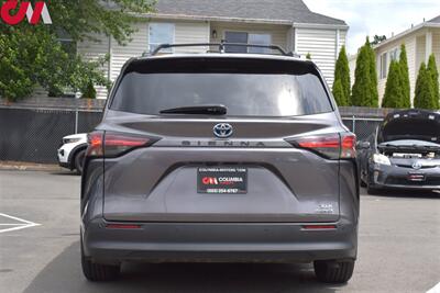 2022 Toyota Sienna XLE 7-Passenger  4dr Mini-Van**BY APPOINTMENT ONLY** Back Up Cam! Lane Assist! Radar Cruise Control! Blind Spot Monitor! Bluetooth! Sunroof! Heated Leather Seats! Custom Flooring! - Photo 4 - Portland, OR 97266