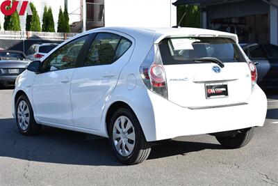 2012 Toyota Prius c Three  Three 4dr Hatchback! 50-MPG! Sensing Keyless Entry! Push-Start! Touch Screen Monitor! Bluetooth! Smartphone Interface! - Photo 2 - Portland, OR 97266