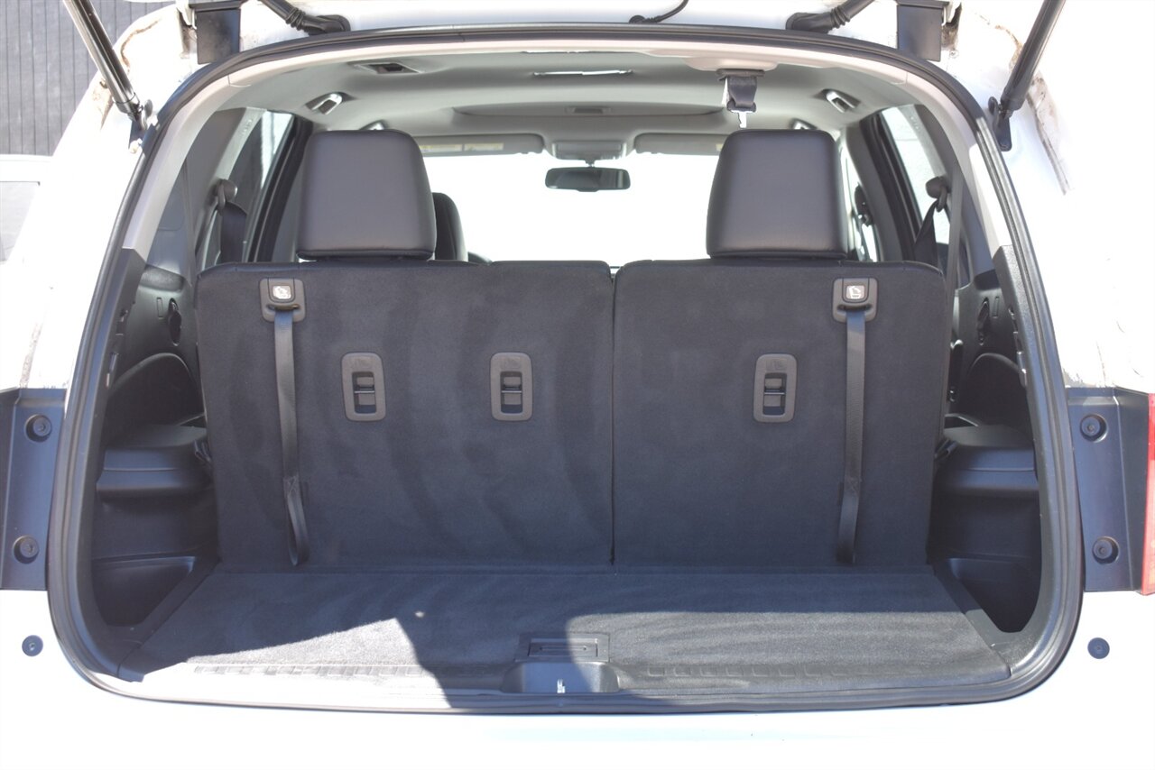 2017 Honda Pilot EX-L AWD 4dr SUV! 3rd Row Seats! Back Up Camera! Passenger-side Camera! Cruise Control! ECON Mode! Sunroof! Heated Leather Seats! Bluetooth Connectivity! Powered liftgate! - Photo 31 - Portland, OR 97266