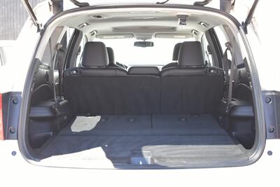 2017 Honda Pilot EX-L AWD 4dr SUV! 3rd Row Seats! Back Up Camera! Passenger-side Camera! Cruise Control! ECON Mode! Sunroof! Heated Leather Seats! Bluetooth Connectivity! Powered liftgate! - Photo 32 - Portland, OR 97266