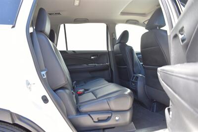2017 Honda Pilot EX-L AWD 4dr SUV! 3rd Row Seats! Back Up Camera! Passenger-side Camera! Cruise Control! ECON Mode! Sunroof! Heated Leather Seats! Bluetooth Connectivity! Powered liftgate! - Photo 29 - Portland, OR 97266