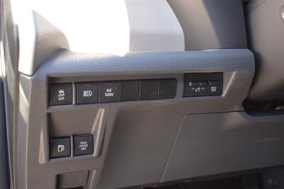 2024 Toyota Sienna Limited  AWD 4dr 7-Passenger Van!**APPOINTMENT ONLY**Adaptive Cruise Control! Lane Departure Alert! Pre-Collision System! Blind Spot Monitor! Rear Cross Traffic Alert! - Photo 18 - Portland, OR 97266