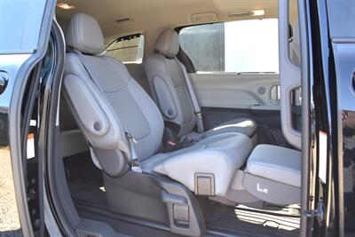 2024 Toyota Sienna Limited  AWD 4dr 7-Passenger Van!**APPOINTMENT ONLY**Adaptive Cruise Control! Lane Departure Alert! Pre-Collision System! Blind Spot Monitor! Rear Cross Traffic Alert! - Photo 33 - Portland, OR 97266