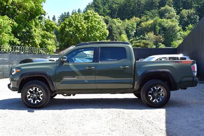 2022 Toyota Tacoma TRD Off-Road 4X4 4dr Double Cab 5.0 ft. SB! Back Up Cam! Pedestrian Detection! Dynamic Radar Cruise Control! Lane Assist! Blind Spot Monitor! Navi! Apple CarPlay! Android Auto! Heated Seats! Sunroof! Tow Pkg! - Photo 9 - Portland, OR 97266