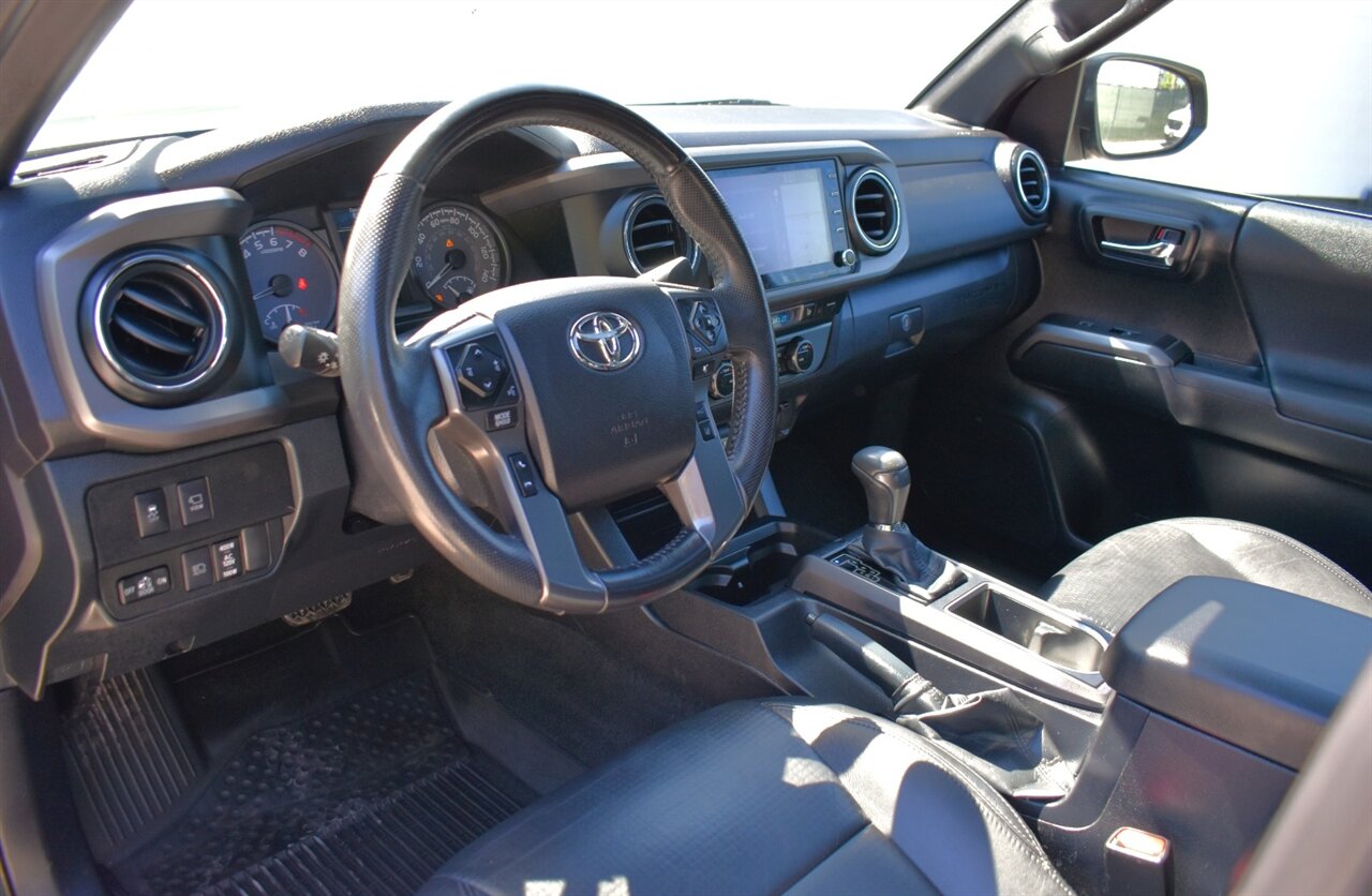 2022 Toyota Tacoma TRD Off-Road 4X4 4dr Double Cab 5.0 ft. SB! Back Up Cam! Pedestrian Detection! Dynamic Radar Cruise Control! Lane Assist! Blind Spot Monitor! Navi! Apple CarPlay! Android Auto! Heated Seats! Sunroof! Tow Pkg! - Photo 3 - Portland, OR 97266