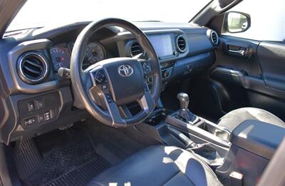 2022 Toyota Tacoma TRD Off-Road 4X4 4dr Double Cab 5.0 ft. SB! Back Up Cam! Pedestrian Detection! Dynamic Radar Cruise Control! Lane Assist! Blind Spot Monitor! Navi! Apple CarPlay! Android Auto! Heated Seats! Sunroof! Tow Pkg! - Photo 3 - Portland, OR 97266