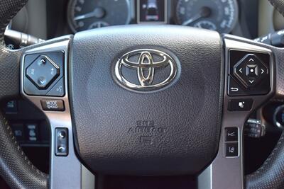 2022 Toyota Tacoma TRD Off-Road 4X4 4dr Double Cab 5.0 ft. SB! Back Up Cam! Pedestrian Detection! Dynamic Radar Cruise Control! Lane Assist! Blind Spot Monitor! Navi! Apple CarPlay! Android Auto! Heated Seats! Sunroof! Tow Pkg! - Photo 16 - Portland, OR 97266