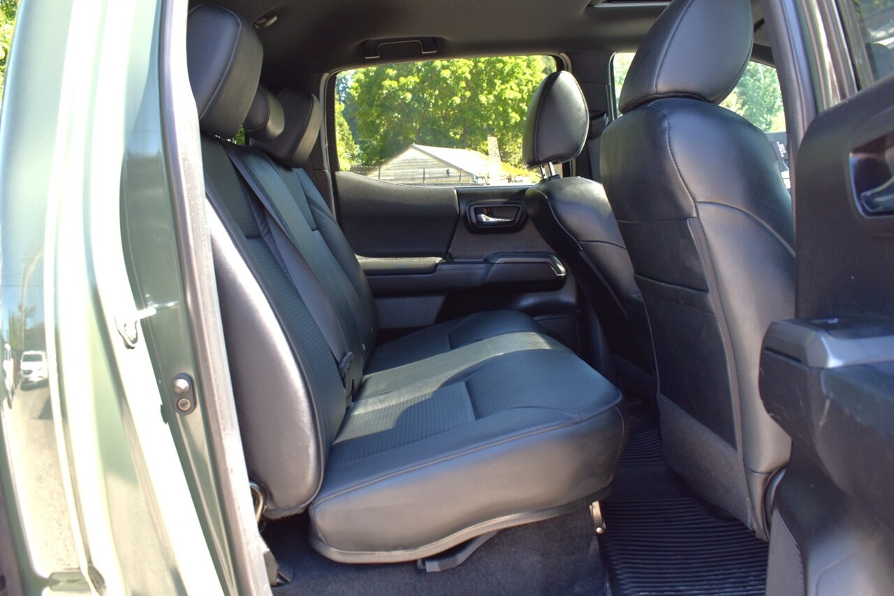 2022 Toyota Tacoma TRD Off-Road 4X4 4dr Double Cab 5.0 ft. SB! Back Up Cam! Pedestrian Detection! Dynamic Radar Cruise Control! Lane Assist! Blind Spot Monitor! Navi! Apple CarPlay! Android Auto! Heated Seats! Sunroof! Tow Pkg! - Photo 27 - Portland, OR 97266