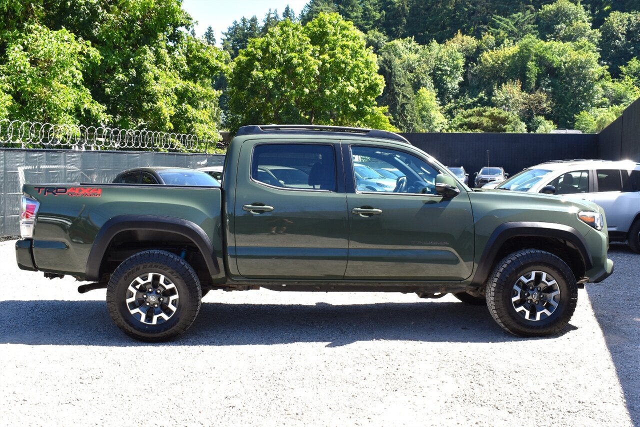 2022 Toyota Tacoma TRD Off-Road 4X4 4dr Double Cab 5.0 ft. SB! Back Up Cam! Pedestrian Detection! Dynamic Radar Cruise Control! Lane Assist! Blind Spot Monitor! Navi! Apple CarPlay! Android Auto! Heated Seats! Sunroof! Tow Pkg! - Photo 6 - Portland, OR 97266
