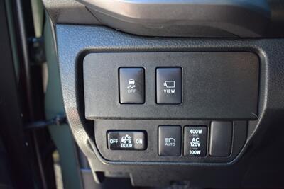 2022 Toyota Tacoma TRD Off-Road 4X4 4dr Double Cab 5.0 ft. SB! Back Up Cam! Pedestrian Detection! Dynamic Radar Cruise Control! Lane Assist! Blind Spot Monitor! Navi! Apple CarPlay! Android Auto! Heated Seats! Sunroof! Tow Pkg! - Photo 17 - Portland, OR 97266