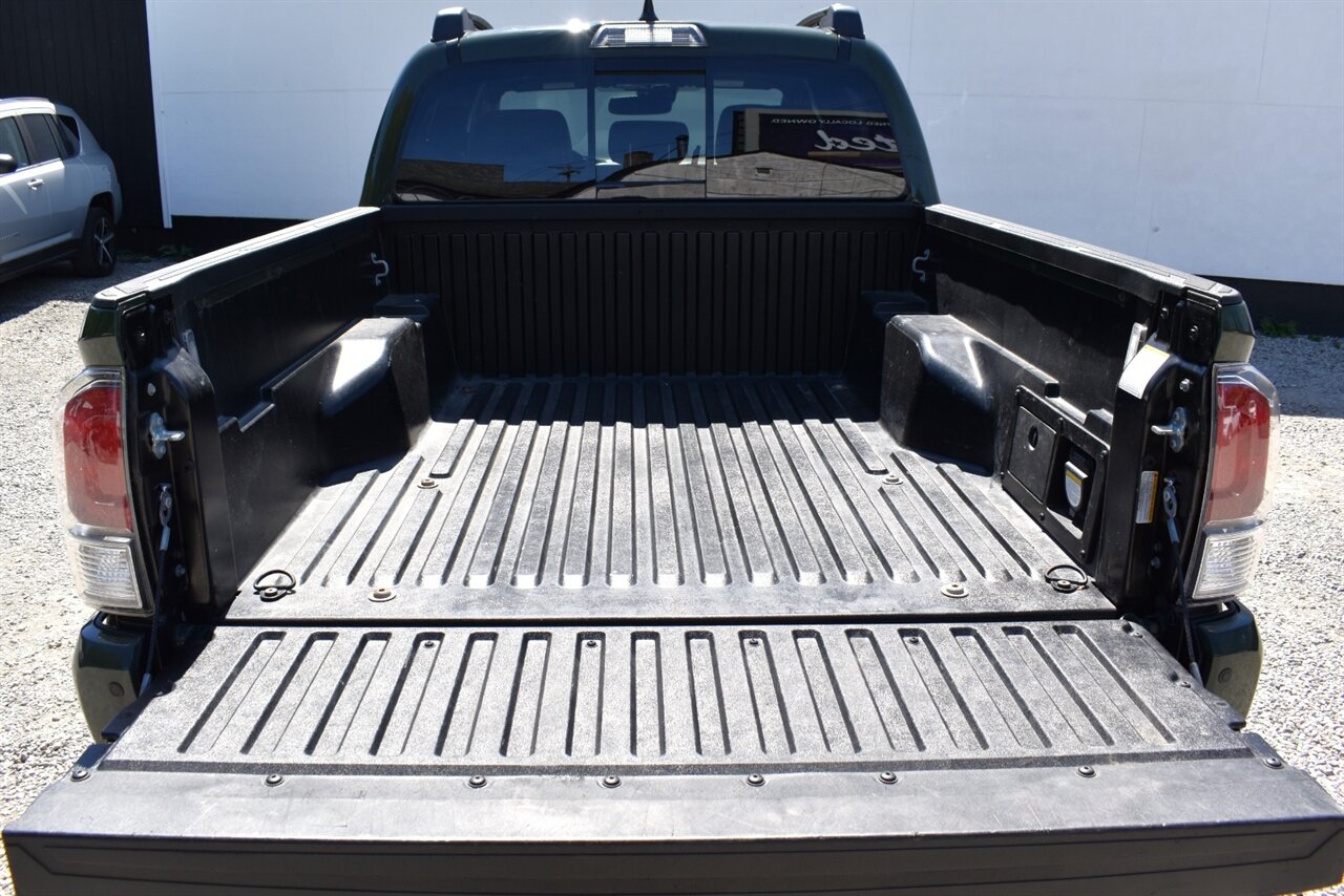 2022 Toyota Tacoma TRD Off-Road 4X4 4dr Double Cab 5.0 ft. SB! Back Up Cam! Pedestrian Detection! Dynamic Radar Cruise Control! Lane Assist! Blind Spot Monitor! Navi! Apple CarPlay! Android Auto! Heated Seats! Sunroof! Tow Pkg! - Photo 29 - Portland, OR 97266