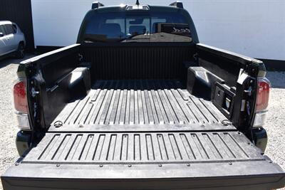 2022 Toyota Tacoma TRD Off-Road 4X4 4dr Double Cab 5.0 ft. SB! Back Up Cam! Pedestrian Detection! Dynamic Radar Cruise Control! Lane Assist! Blind Spot Monitor! Navi! Apple CarPlay! Android Auto! Heated Seats! Sunroof! Tow Pkg! - Photo 29 - Portland, OR 97266