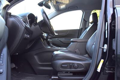 2020 Chevrolet Equinox LT 4x4 4dr SUV w/2LT! Drive Mode Select! Apple CarPlay & Android Auto! Backup Camera! Lane Keep Assist! Bluetooth! Heated Seats! - Photo 10 - Portland, OR 97266