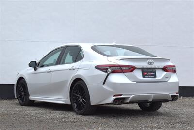 2022 Toyota Camry XSE  4dr Sedan**BY APPOINTMENT ONLY**Toyota Safety Sense 2.5+! Blind Spot Monitor! Lane Assist! Pre-Collision Detection! Back Up Camera! Eco & Sport Modes! Bluetooth! Heated Leather Seats! - Photo 2 - Portland, OR 97266