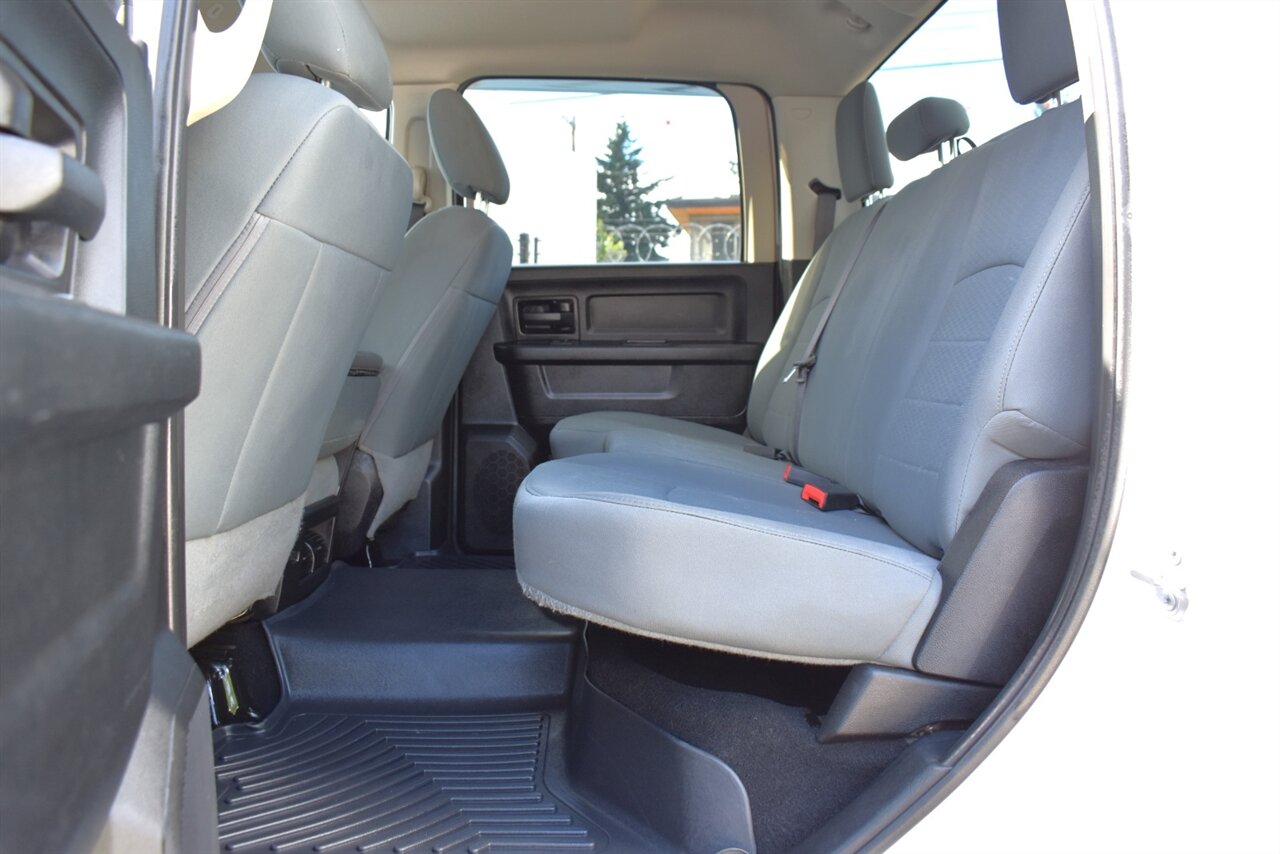 2019 RAM 1500 Classic Tradesman 4X4 4dr Crew Cab 5.5 ft. SB Pickup! Back Up Cam! 2WD/4WD Lock/4WD Low Modes! Tow Pkg! Custom GNG Heavy-Duty Steel Bumpers w/Integrated LED Light Bar & Aux LED Lighting! Recovery Shackles! - Photo 29 - Portland, OR 97266