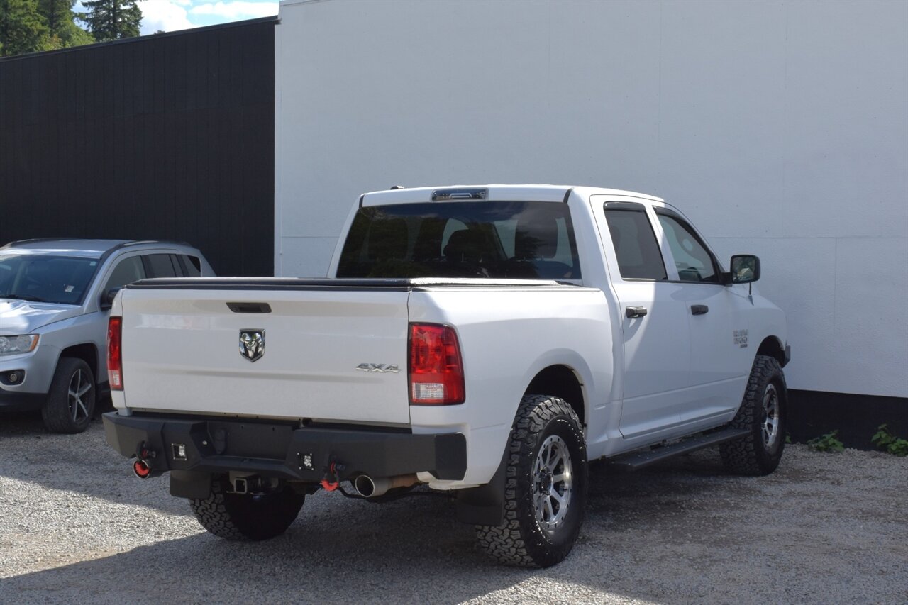 2019 RAM 1500 Classic Tradesman 4X4 4dr Crew Cab 5.5 ft. SB Pickup! Back Up Cam! 2WD/4WD Lock/4WD Low Modes! Tow Pkg! Custom GNG Heavy-Duty Steel Bumpers w/Integrated LED Light Bar & Aux LED Lighting! Recovery Shackles! - Photo 5 - Portland, OR 97266