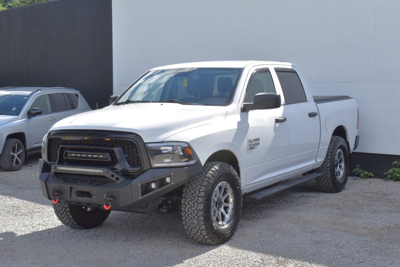 2019 RAM 1500 Classic Tradesman 4X4 4dr Crew Cab 5.5 ft. SB Pickup! Back Up Cam! 2WD/4WD Lock/4WD Low Modes! Tow Pkg! Custom GNG Heavy-Duty Steel Bumpers w/Integrated LED Light Bar & Aux LED Lighting! Recovery Shackles! - Photo 8 - Portland, OR 97266