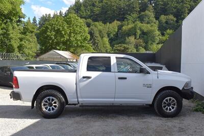 2019 RAM 1500 Classic Tradesman 4X4 4dr Crew Cab 5.5 ft. SB Pickup! Back Up Cam! 2WD/4WD Lock/4WD Low Modes! Tow Pkg! Custom GNG Heavy-Duty Steel Bumpers w/Integrated LED Light Bar & Aux LED Lighting! Recovery Shackles! - Photo 6 - Portland, OR 97266