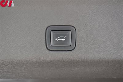 2021 GMC Yukon SLT  4X4 4dr SUV**BY APPOINTMENT ONLY**3rd Row Seats! Parkview Back Up Cam! Park & Lane Assist! Apple CarPlay! Navi! Passenger Entertainment Screens! Heated & Ventilated Leather Seats! Pano-Sunroof! - Photo 37 - Portland, OR 97266