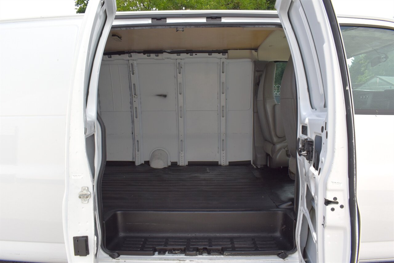 2021 Chevrolet Express 2500 3dr Extended Cargo Van!**BY APPOINTMENT ONLY**Heavy-Duty 2500 Chassis! Backup Camera! Cruise Control! Traction Control! Spacious Cargo Area! Bluetooth® Hands-Free Calling! - Photo 25 - Portland, OR 97266